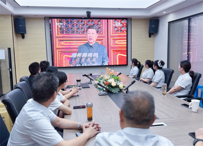 铭记历史 致敬英雄